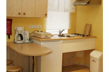 Estonia Privát Kuressaare, Esterno